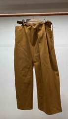 Gris Pant Caramelo