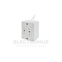 CASQUETE C/TOMA CORRIENTE TRIPLE 10A IP20