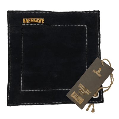 Paño Parrillero de Cuero Kangkawe – Estilo y Funcionalidad en tu Quincho1