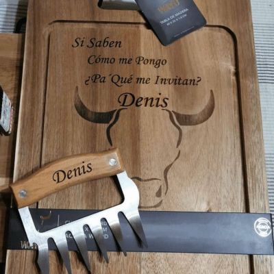 Tabla Parrillera Personalizada con Garra de Oso Wayu – Regalo Corporativo con Grabado1