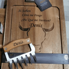 Tabla Parrillera Personalizada con Garra de Oso Wayu – Regalo Corporativo con Grabado