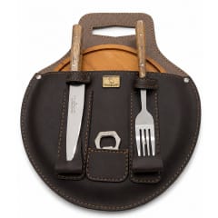 Set de Asado Porta Platos Premium con Cuero Vaqueta, Plato de Madera y Destapador – Juego Parrillero Completo