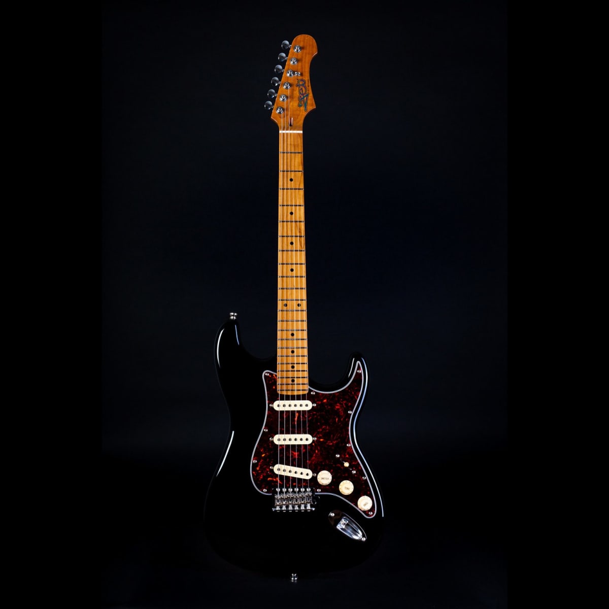 Jet Guitars JS300 BK SSS1