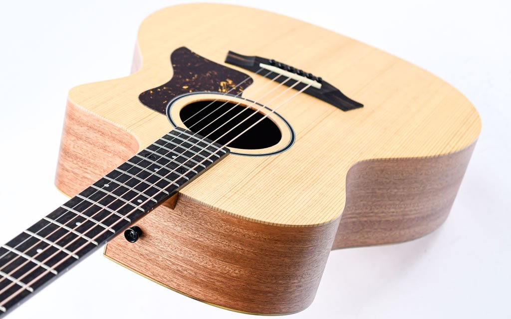 Taylor 14CE1