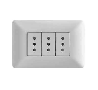 Enchufe Triple 10A 250V1