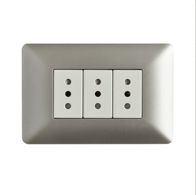 Enchufe Triple Champagne 10A 250V1