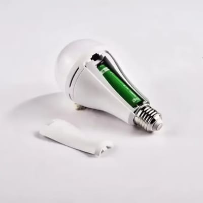 Ampolleta LED de Emergencia Vellmax 9W | Recargable 3 Horas1