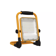 Foco LED Portátil Recargable Master Light 30W - Potencia en Movimiento