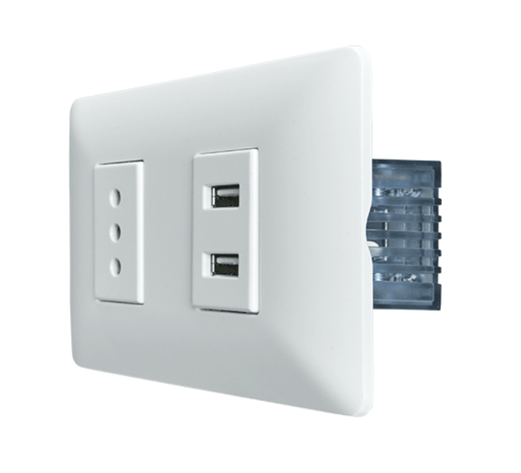 Enchufe Simple 10A 250V + Toma USB4