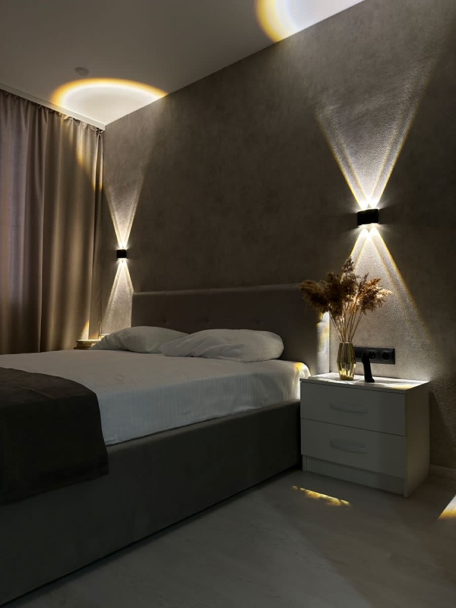 Aplique LED Triple Exterior Muro 6W Luz Cálida IP654