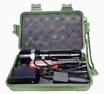 LINTERNA LED RECARGABLE C/ESTUCHE VERDE POWER STYLE1