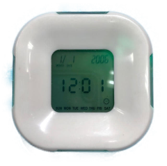 RELOJ DESPETADOR C/LUZ (3 P/AAA NO INCLUIDAS)