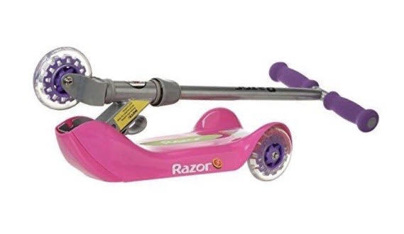 SCOOTER 3 RUEDA METALICO ROSADO RAZOR6