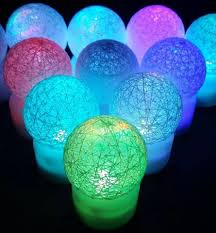 LUZ LED ESFERA 10 UNID. COLORES C/PILA AA 2 UNID. (NO INCLUIDAS) 0