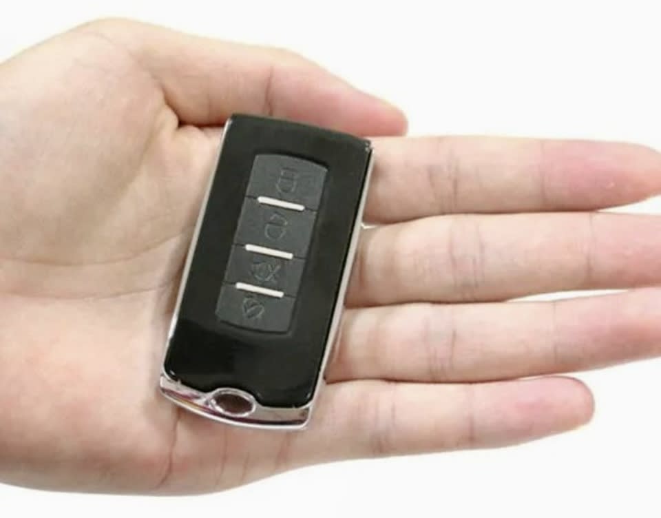 PESA GRAMERA MINI MAX.200 GRS. TIPO LLAVE DE AUTO T1825