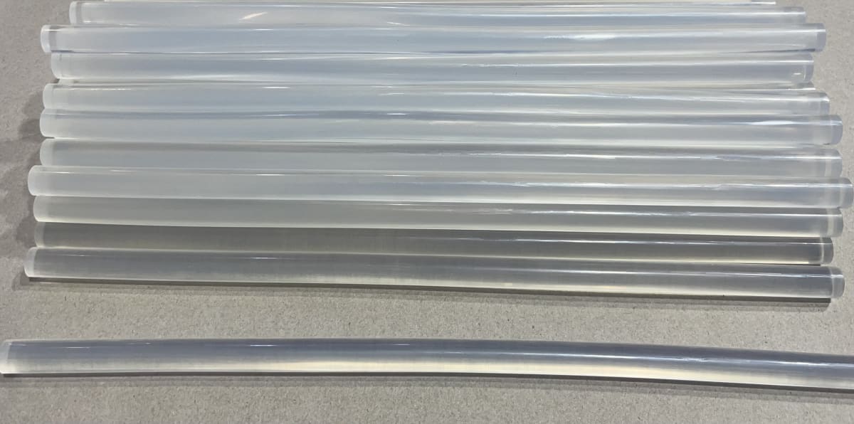 SILICONA EN BARRA GRUESA 11MM. 30CM. UNIDAD4