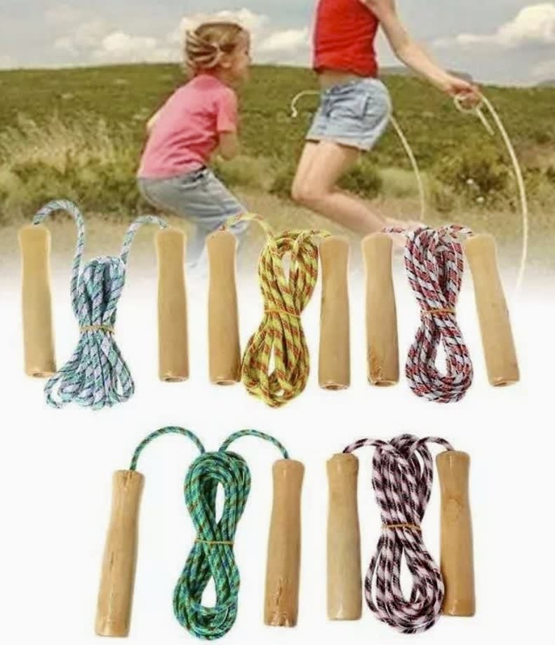 CUERDA 1.50 CM P/SALTAR MANGO DE MADERA 2370491