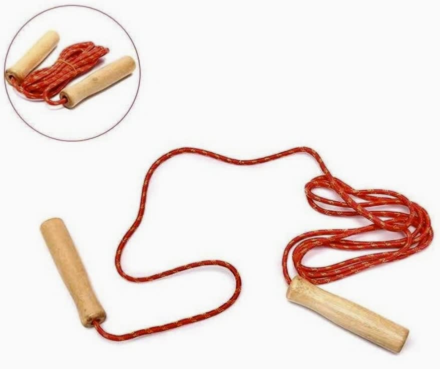 CUERDA 1.50 CM P/SALTAR MANGO DE MADERA 2370494