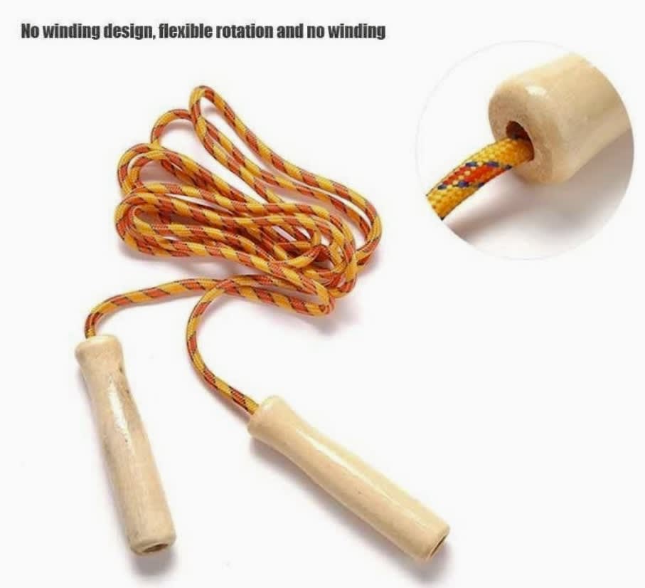 CUERDA 1.50 CM P/SALTAR MANGO DE MADERA 2370495