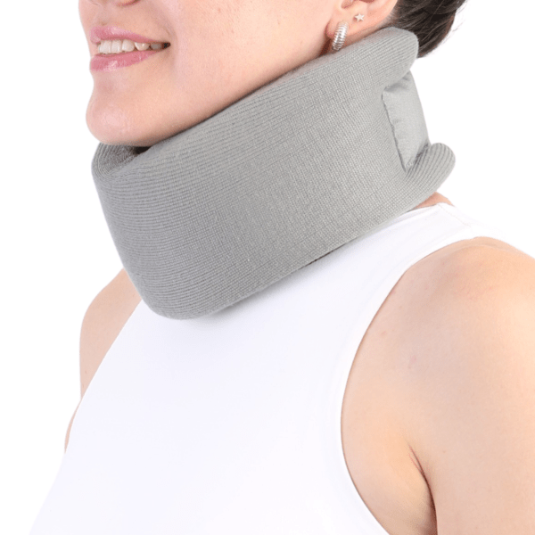 COLLAR CERVICAL SEMIRRÍGIDO1