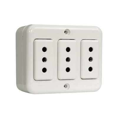 Enchufe Triple Sobrepuesto 10A - Stanford1
