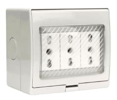 Hidrobox Interperie con Enchufe Triple 10/16A 250V IP55 Want