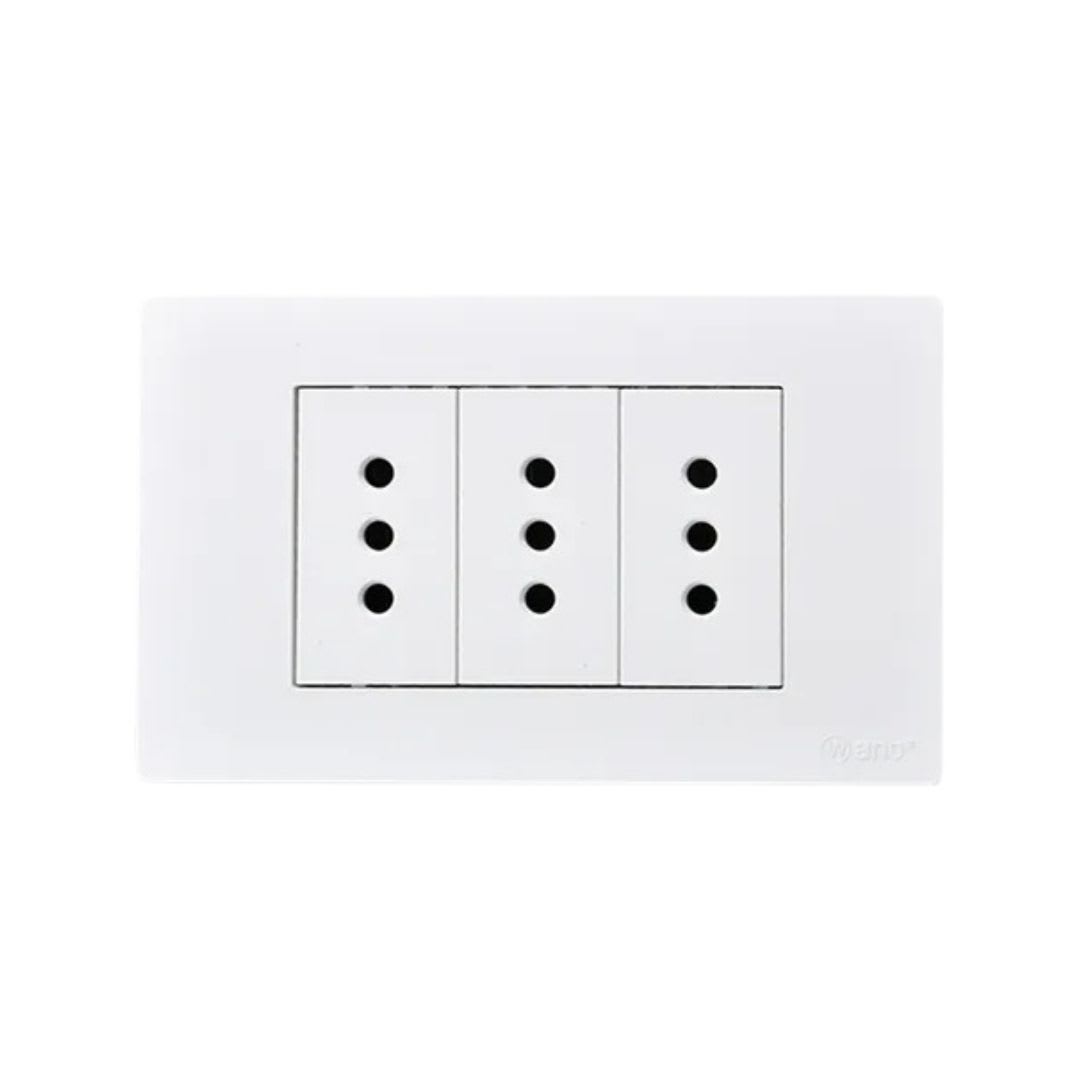 Enchufe Triple Emb. 10A 250V Blanco Base Metalica - Want 0