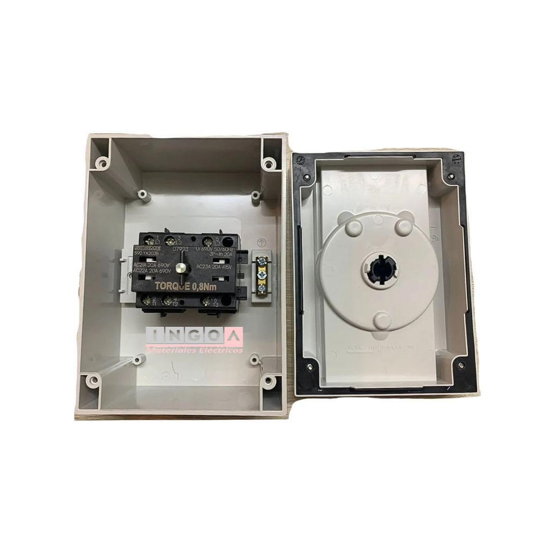 Int. de maniobra Rotatorio 20A 3 Polos Serie Isolators IP65 105X150X82mm - Scame3