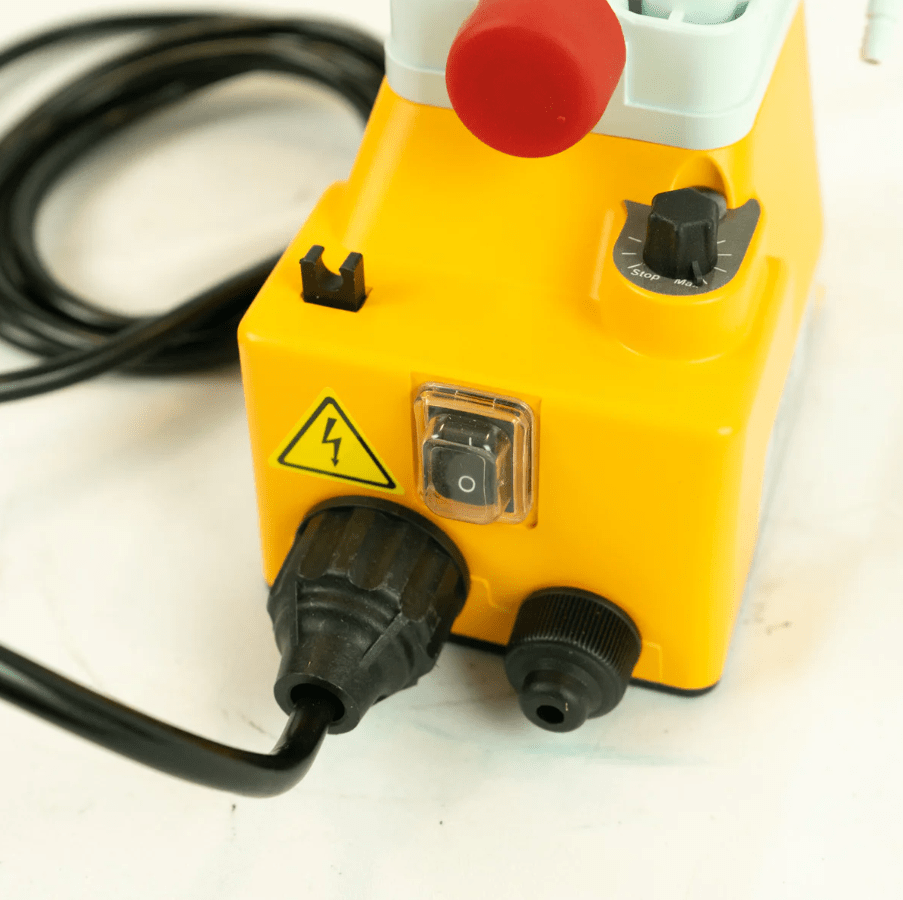 BOMBA DOSIFICADORA ANALÓGICA OLIMPIA BP 2 - 7,2 L/H A 7 BAR PVDF 220 VAC5