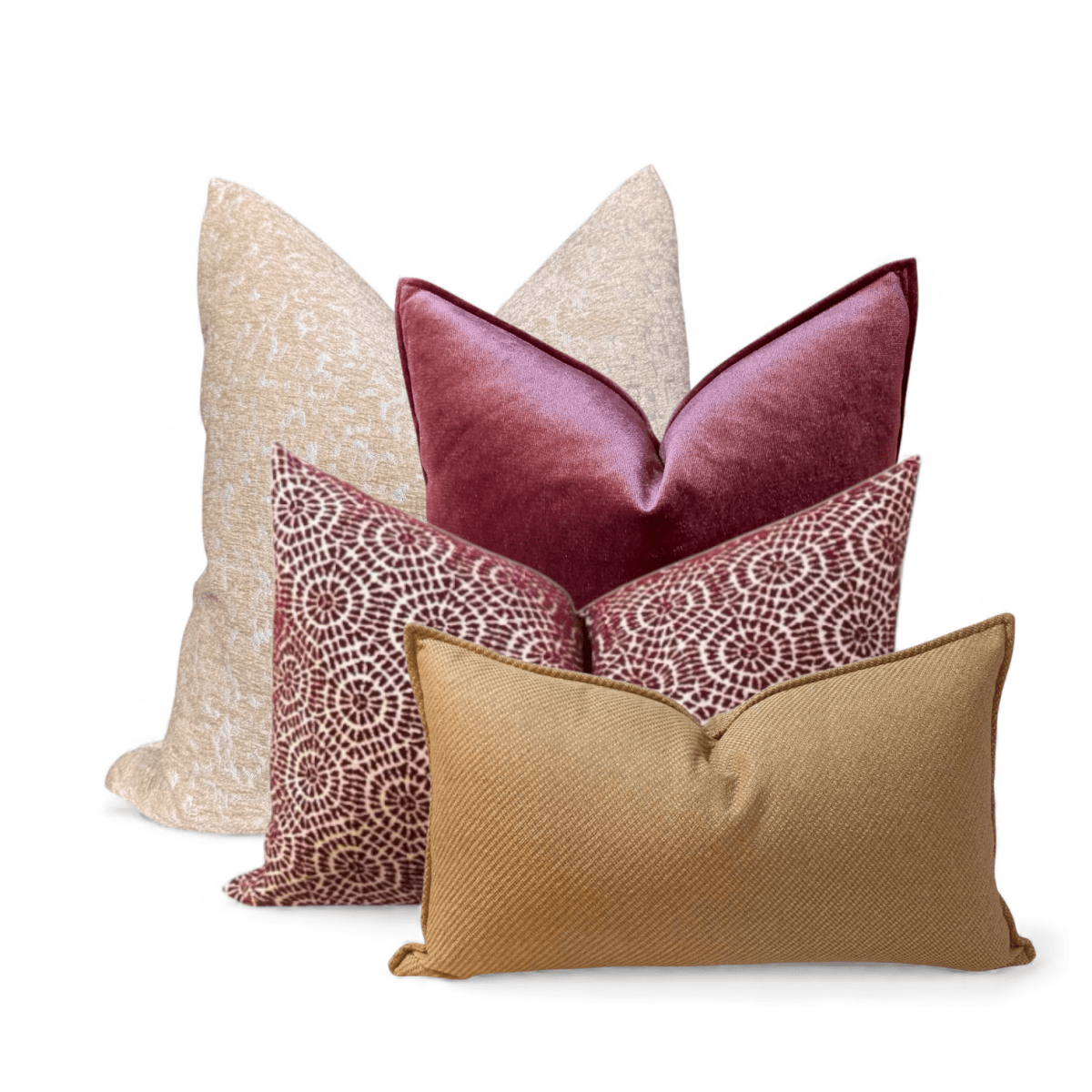 SET DE COJINES PURPURA Y RELIEVES  CON PLUMAS1