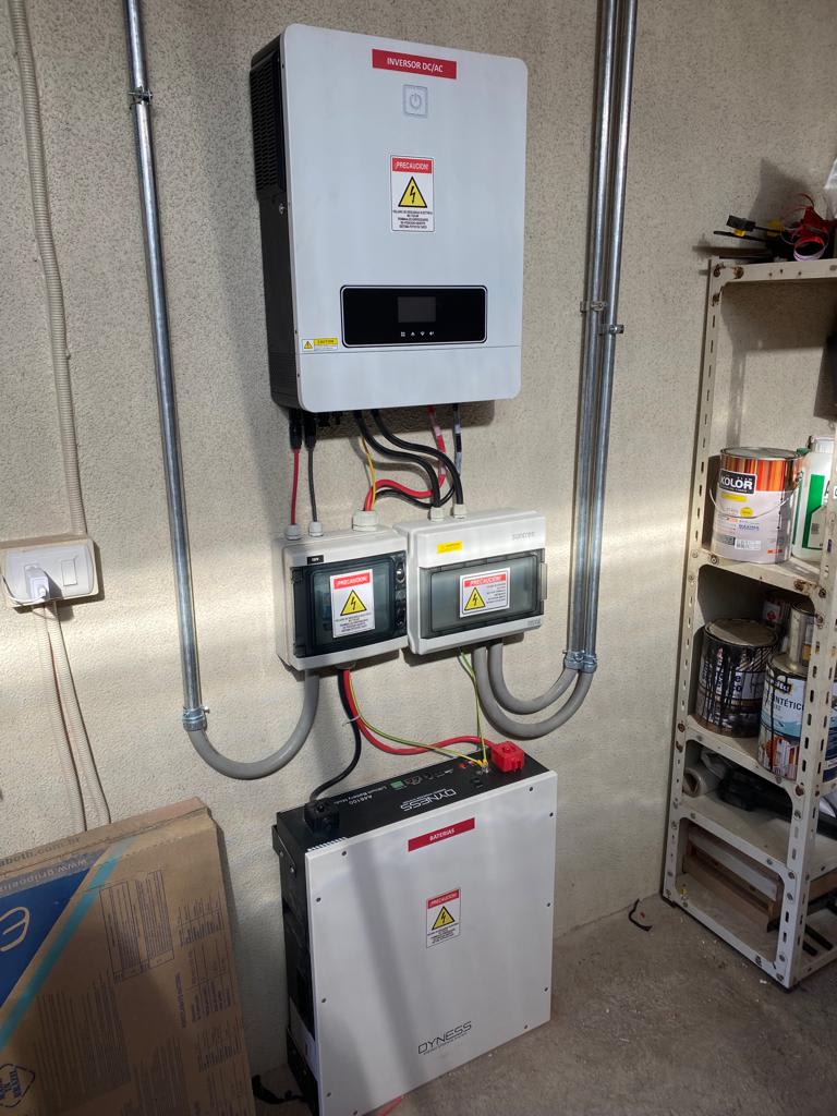 Generando Energía Limpia y Respaldo en Quilicura: Un Vistazo al Proyecto Fotovoltaico Residencial de Vanguardía