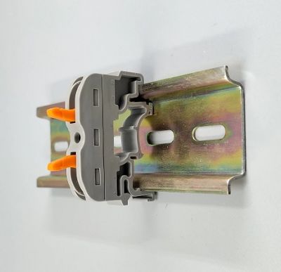 Conector Unión Universal 2,5 a 4 mm Triple (WAGO)