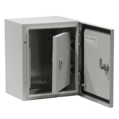 Tablero Metálico 300x250x200mm con Puerta Interior