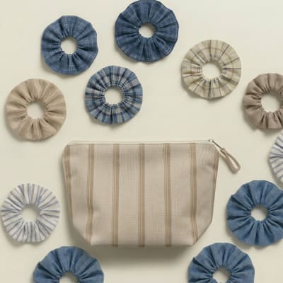 Estuche cierre blanco 20x14x12 cm set scrunchie1