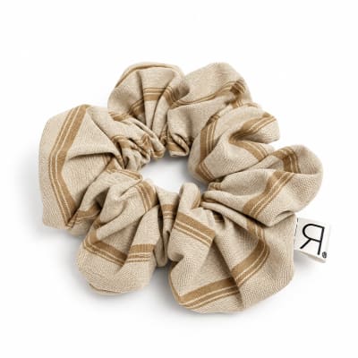 Scrunchie (moño)1