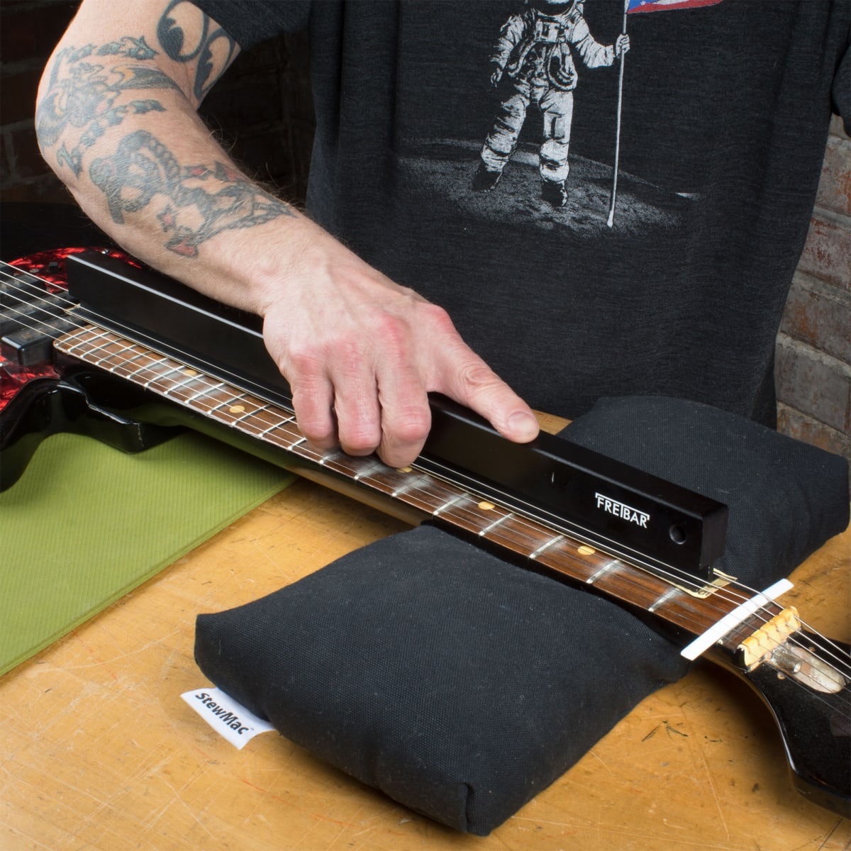 Nivelador bajo cuerda para trastes Fretbar EEUU Stewmac de 9 pulgadas3