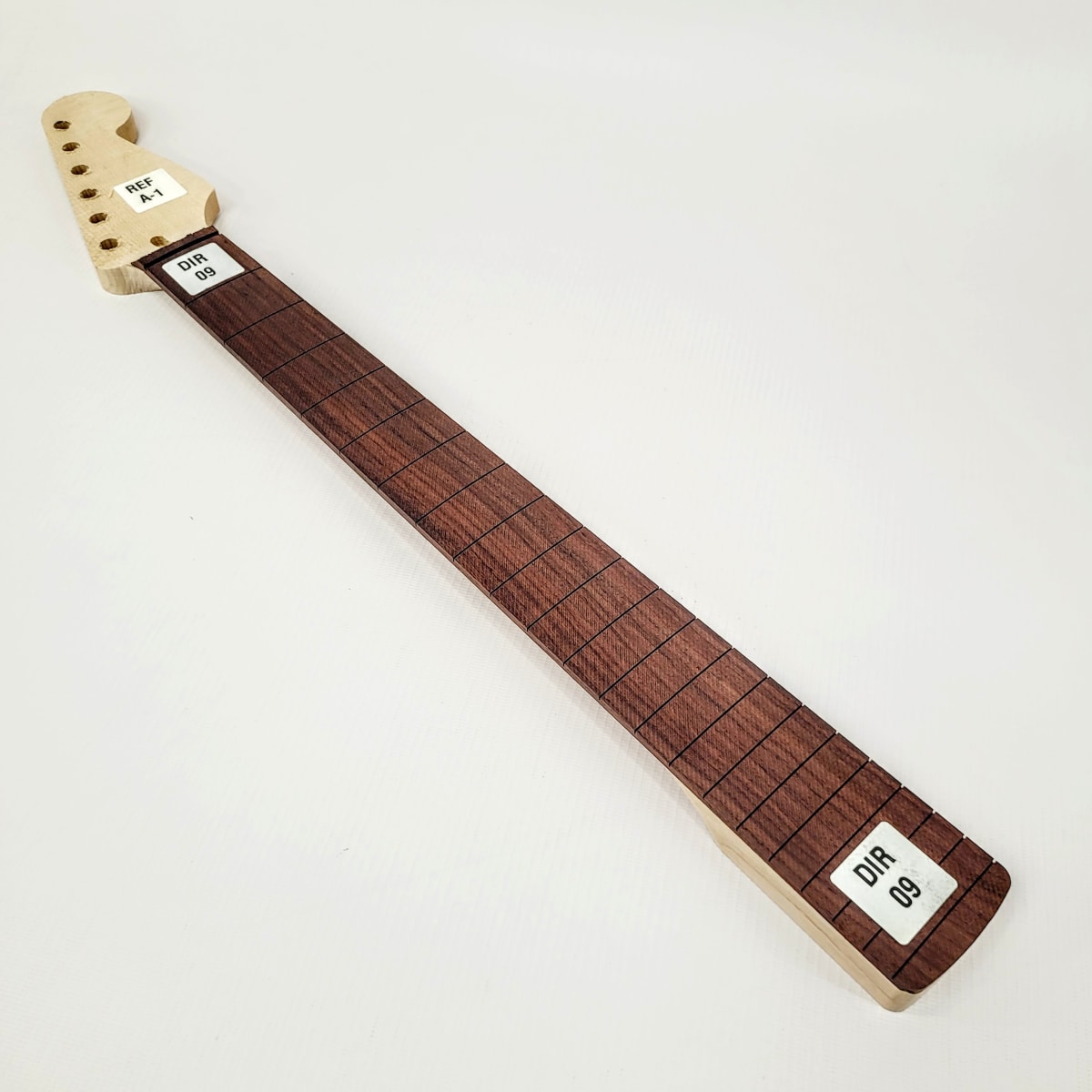 Kit 04 de Mastil Semi Elaborado Tipo Strato + Diapason Ranurado + Tensor4