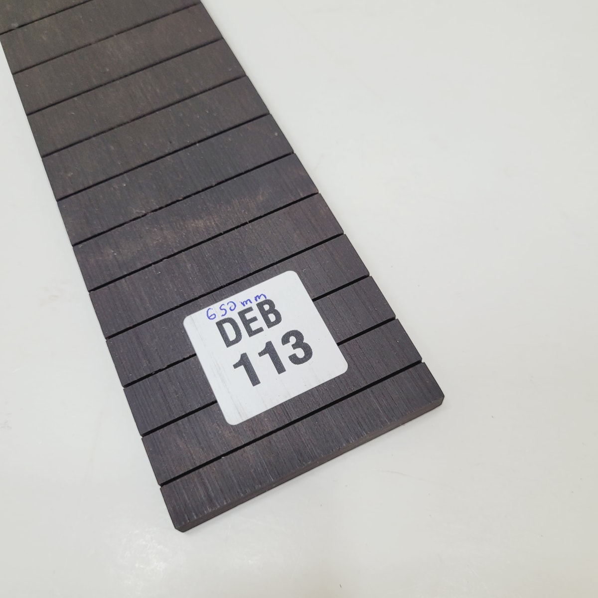 Diapason Ranurado REF: DEB-113 de Ebano para Guitarra Clasica Escala 650mm2