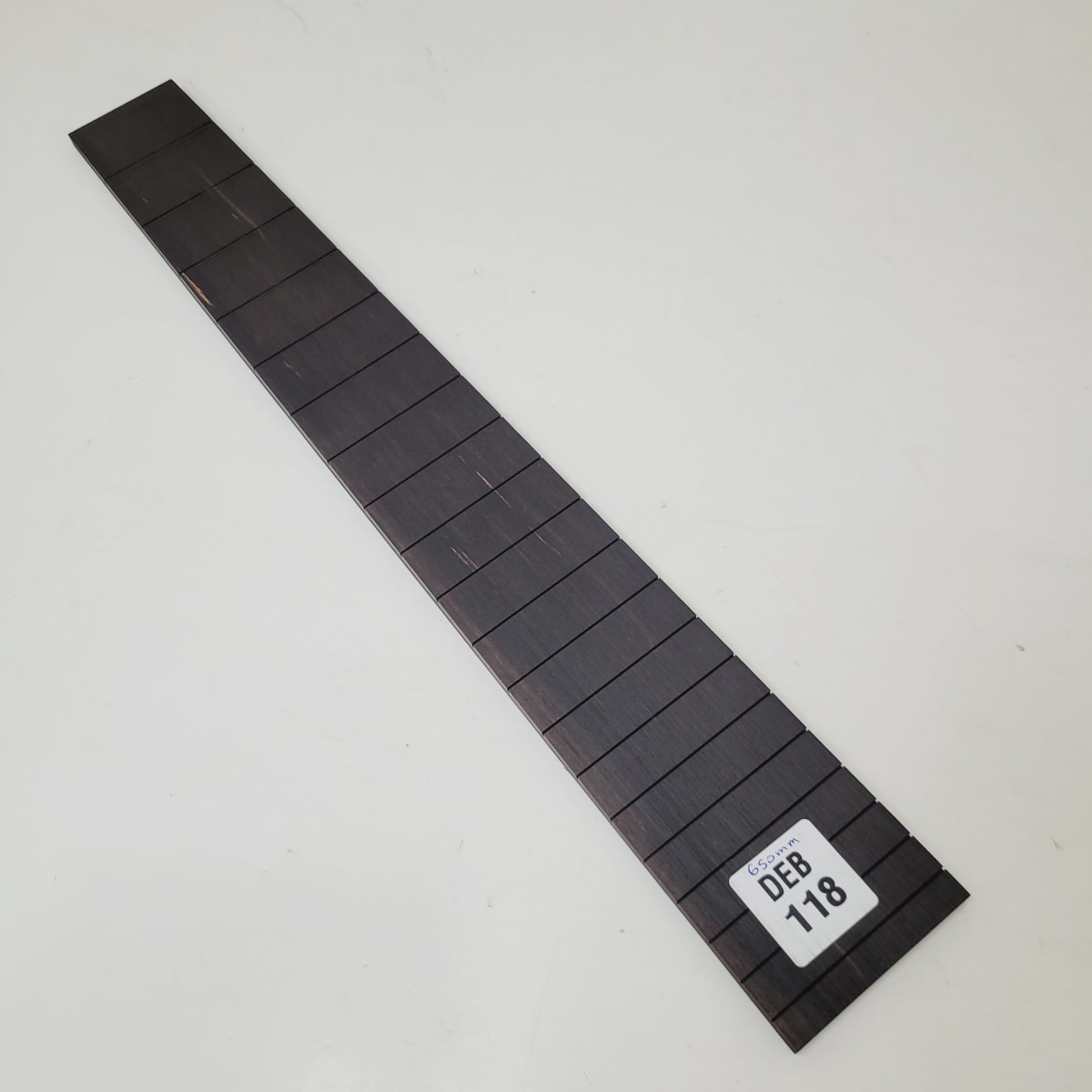 Diapason Ranurado REF: DEB-118 de Ebano para Guitarra Clasica Escala 650mm2