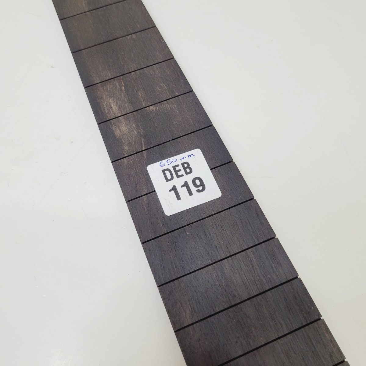 Diapason Ranurado REF: DEB-119 de Ebano para Guitarra Clasica Escala 650mm5