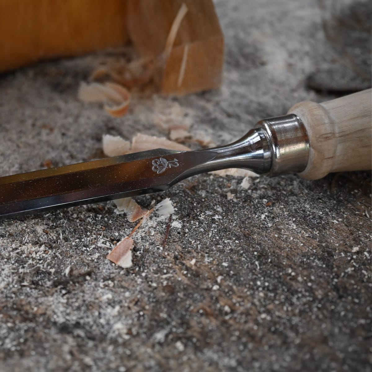 Formon Carpintero Two Cherries 1001 de 12 mm de ancho1