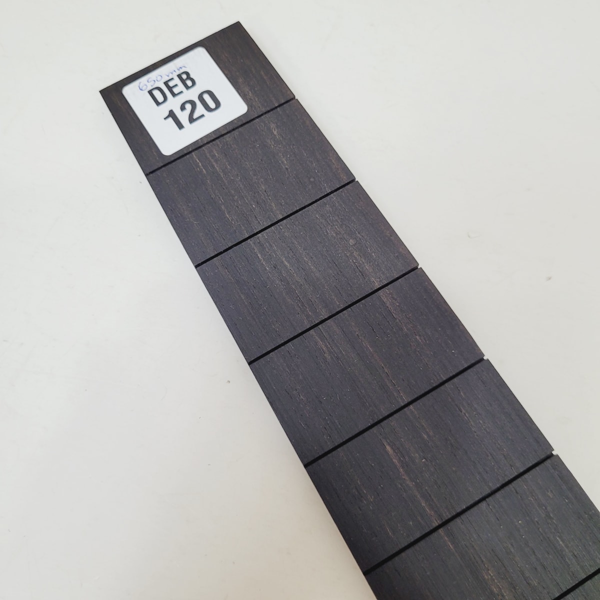 Diapason Ranurado REF: DEB-120 de Ebano para Guitarra Clasica Escala 650mm4