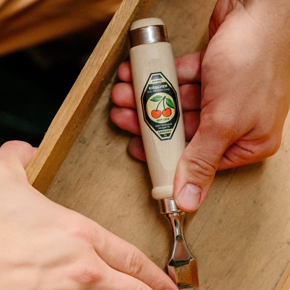 Formon Carpintero Two Cherries 1001 de 20 mm de ancho5