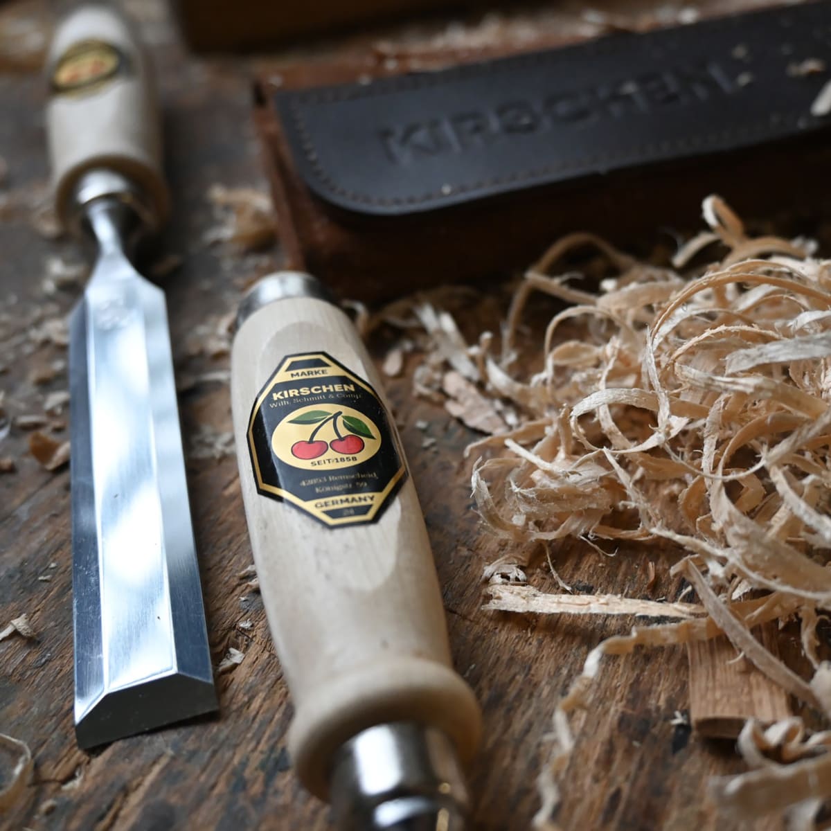 Formon Carpintero Two Cherries 1001 de 20 mm de ancho7