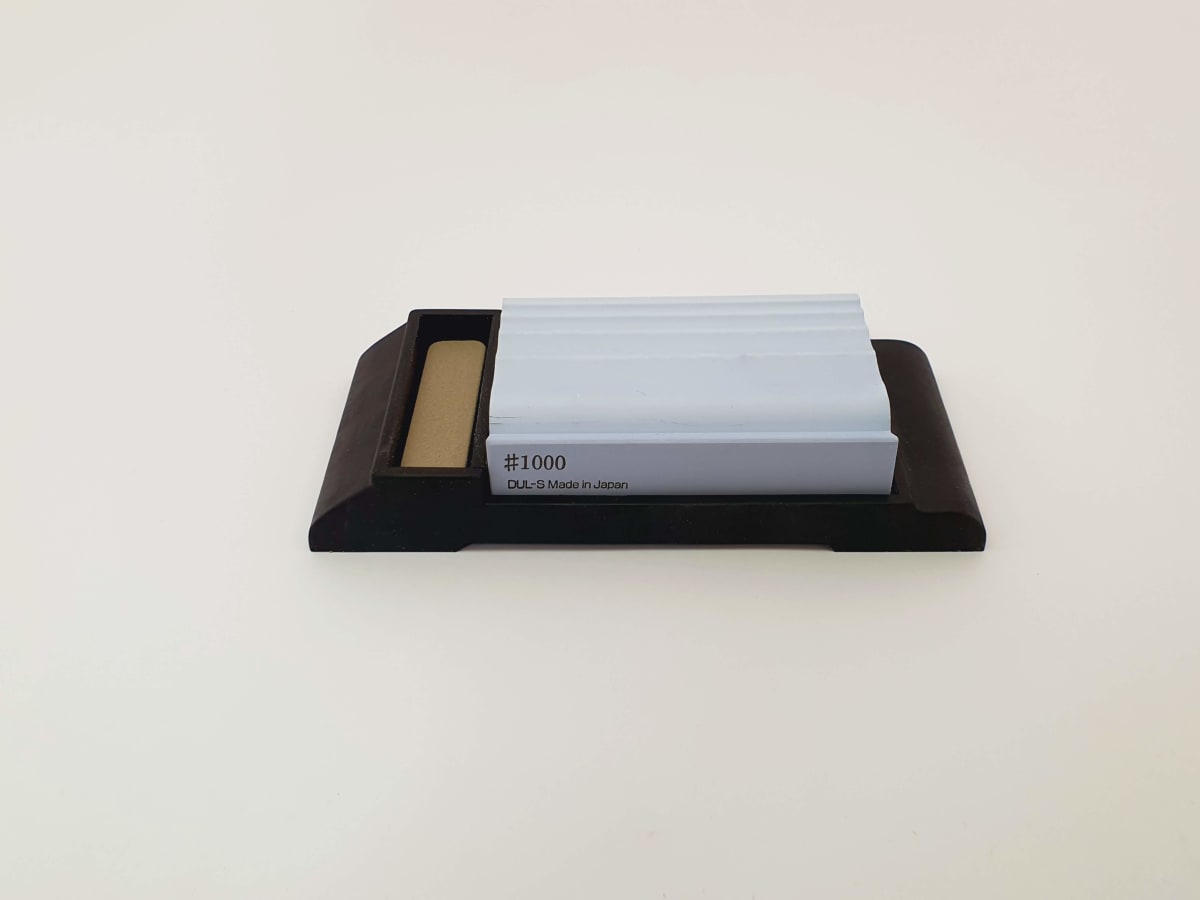 Piedra Multiforma Mod: 2HS-13 para Afilado de Gubias. Grano 1000 + Base3