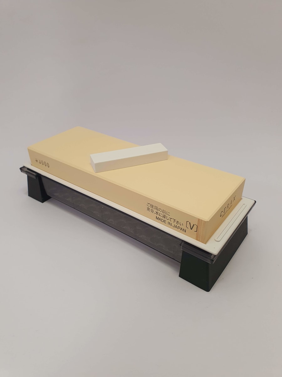 Piedra Cerax Plana Mod: CR-3000-Y para Afilado de Formones, Cuchillos, Cepillos. Grano 30002