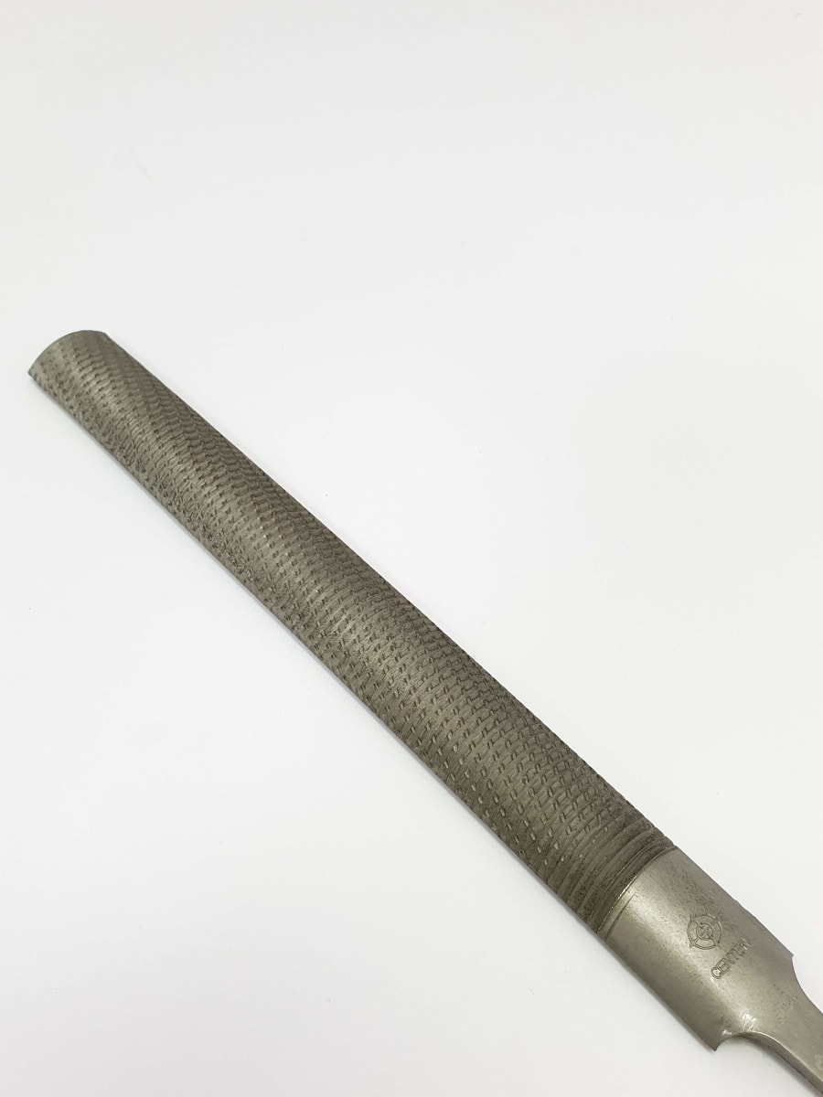  Escofina Japonesa Media Caña de 200 mm   4