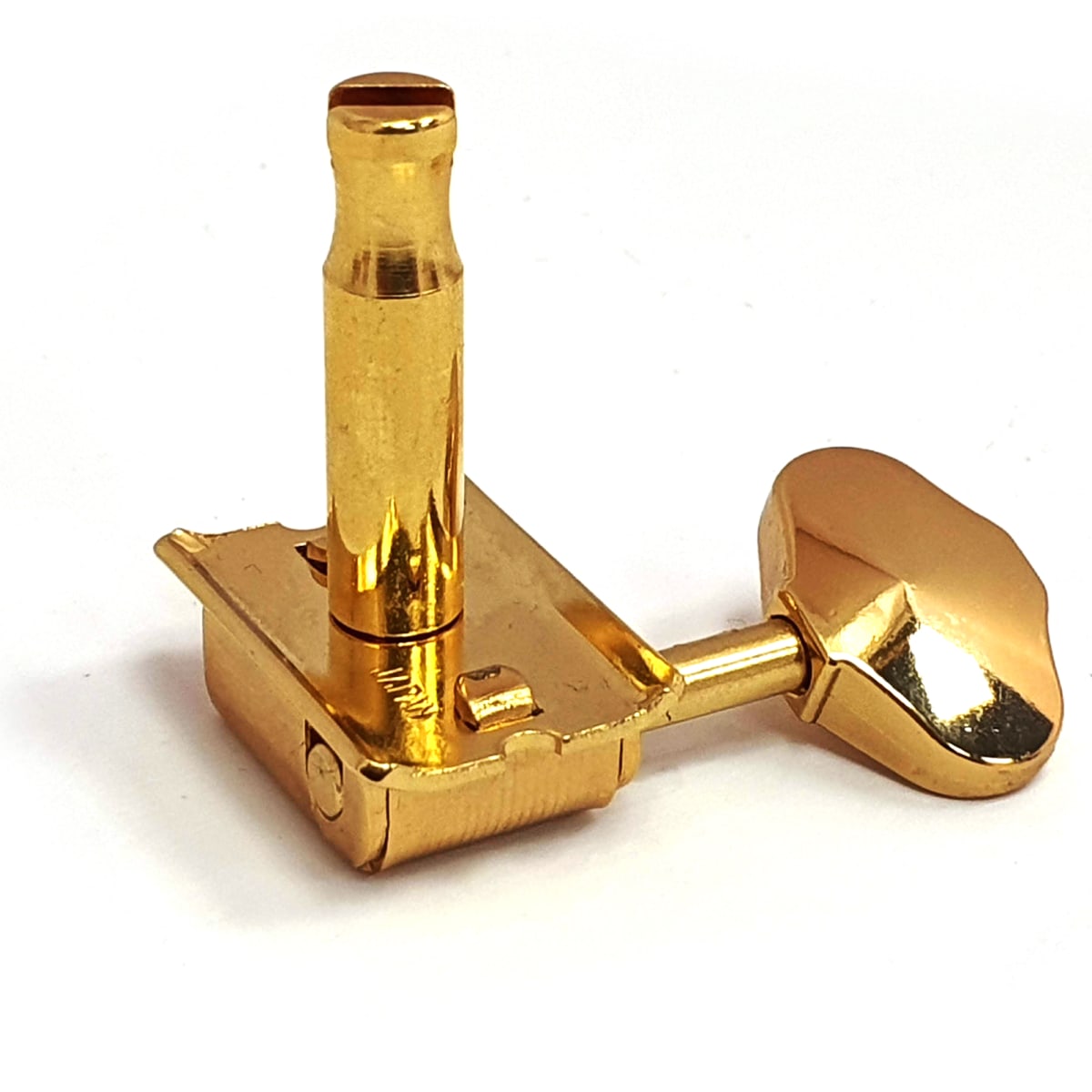 Clavijero 6L Gold SD91-06M5