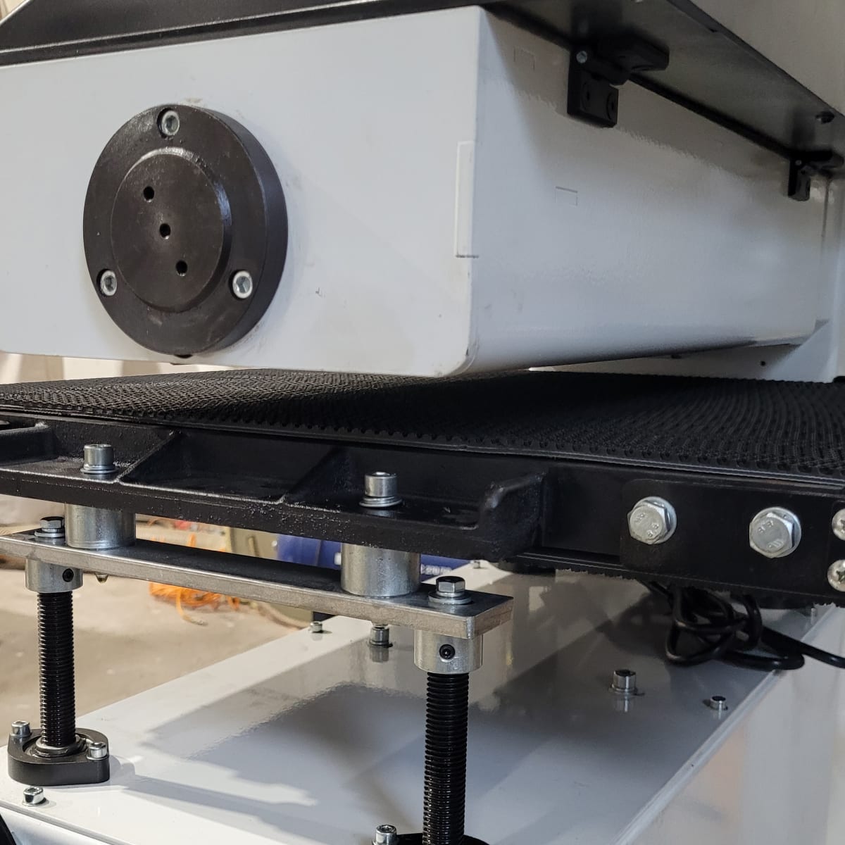 Máquina Lijadora Calibradora de Tambor con Banda de Goma Reforzada 3 HP Motor4