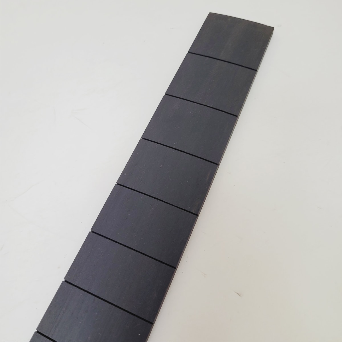 Diapason Ranurado Ebano Escala 24.75